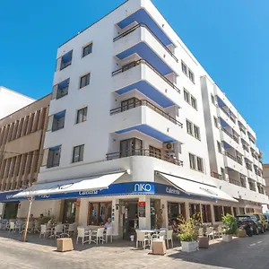 Niko , Santa Eularia des Riu Spagna