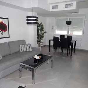 https://malaga-apartamentos-malaga-29008.es-andalucia.com