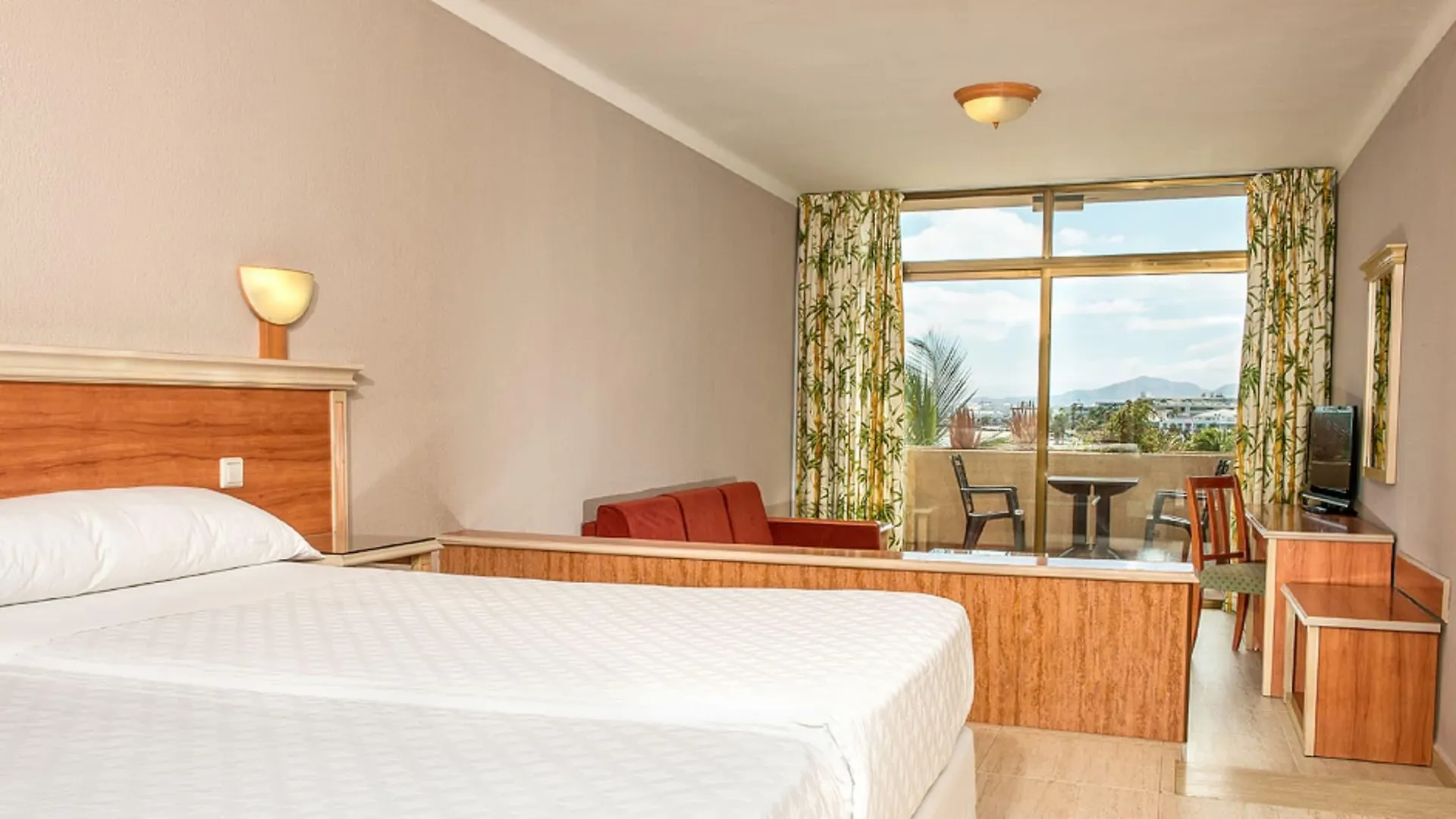 Hotel Beatriz Playa & Spa Puerto del Carmen  Puerto del Carmen (Lanzarote)